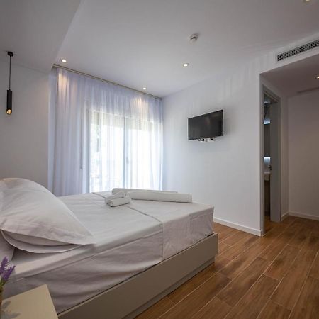 Hesperus Hotel Vlorë Esterno foto