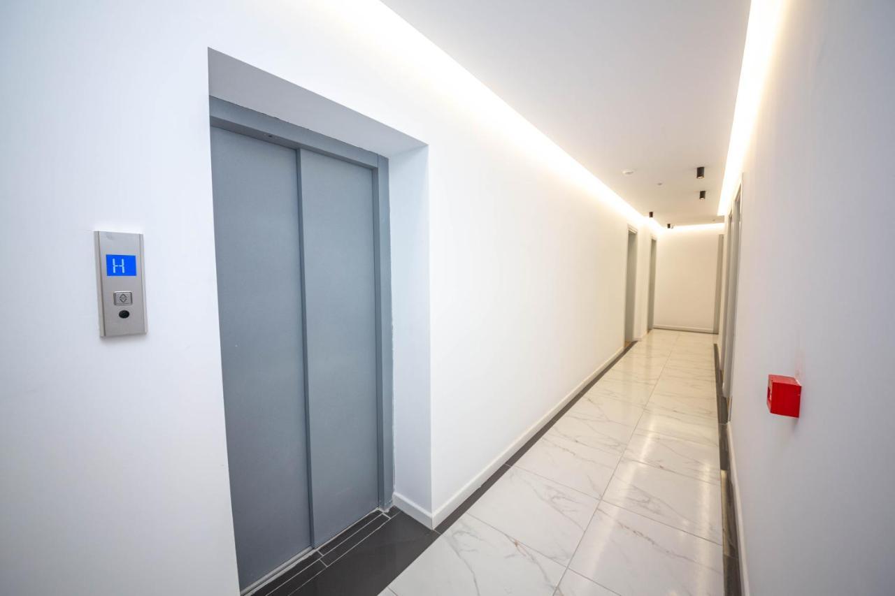 Hesperus Hotel Vlorë Esterno foto