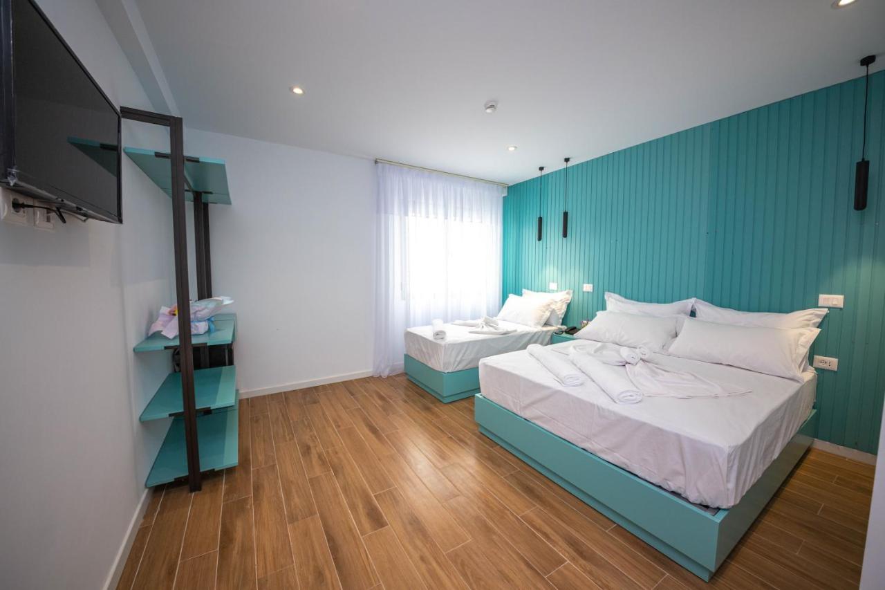 Hesperus Hotel Vlorë Esterno foto